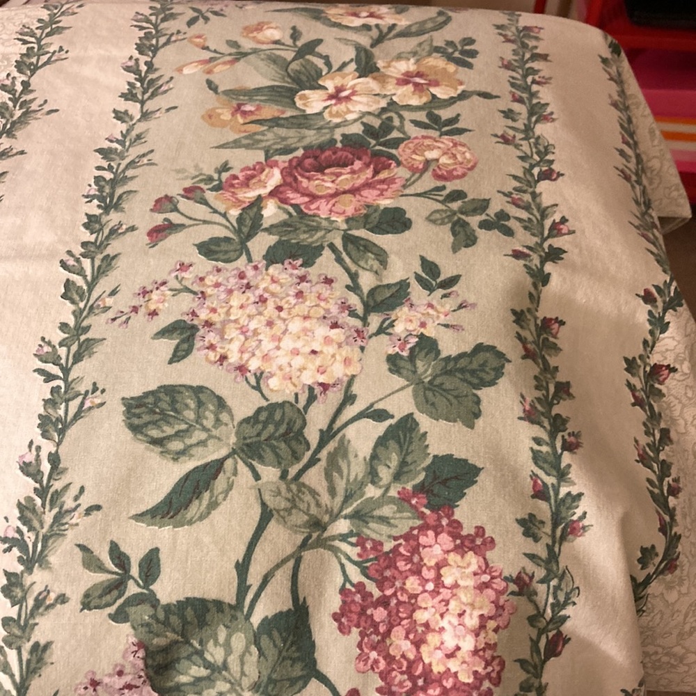 Vintage Dan River Mint Green Floral, No Iron Percale, King Size Pillowcases (2) - Picture 2 of 6